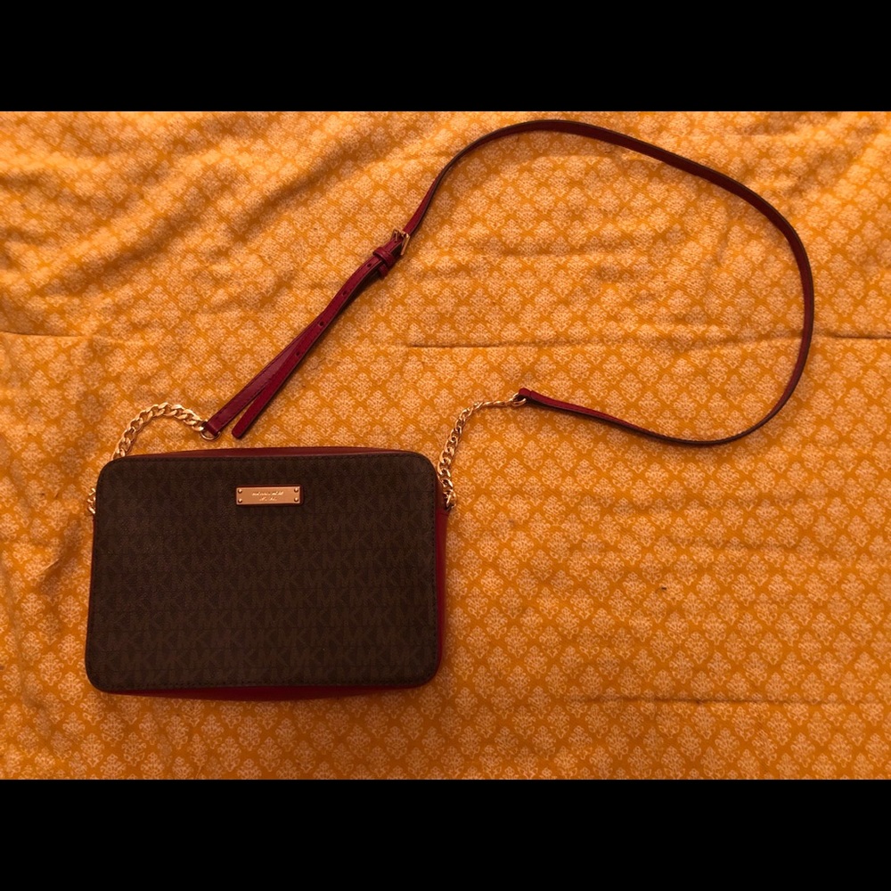 Michael kors crossbody